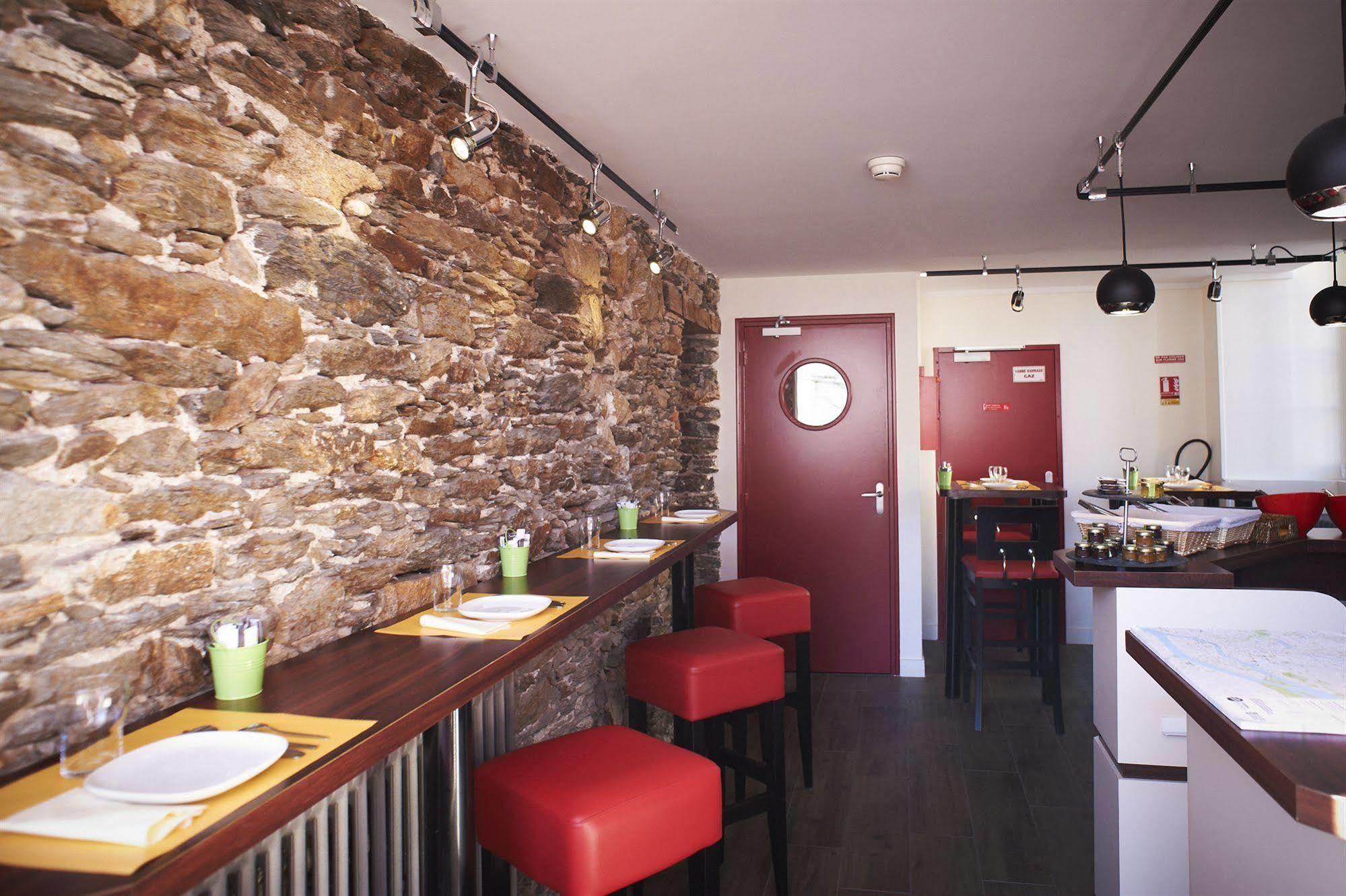 Hotel Logis Chateaubriand Nantes