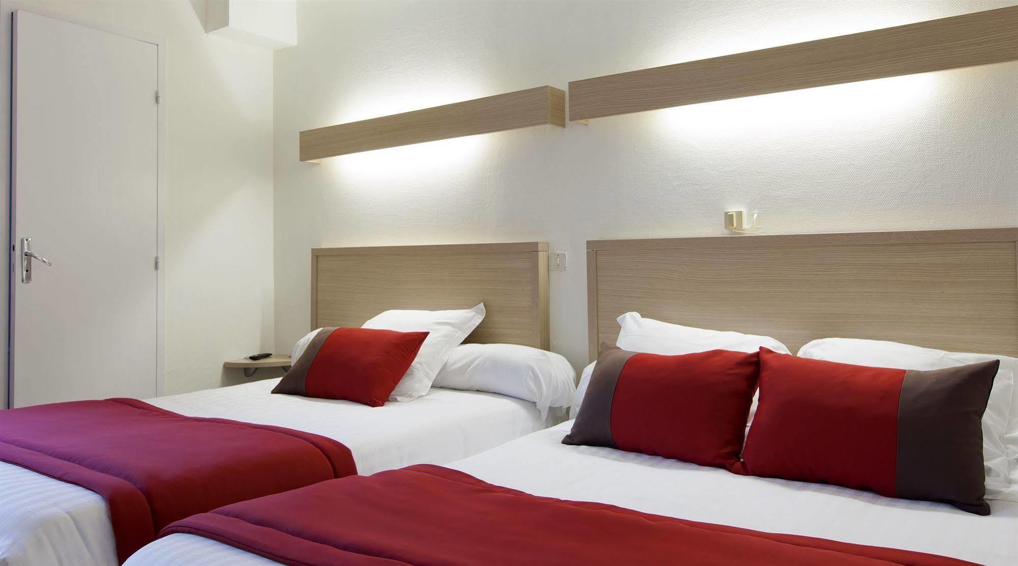 Hotel Logis Chateaubriand