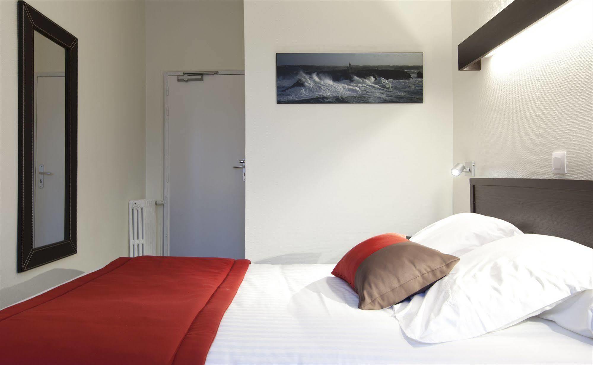 Hotel Logis Chateaubriand